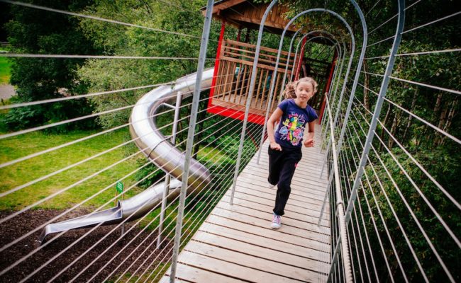 CLARA LARA TREEHOUSE BRIDGE