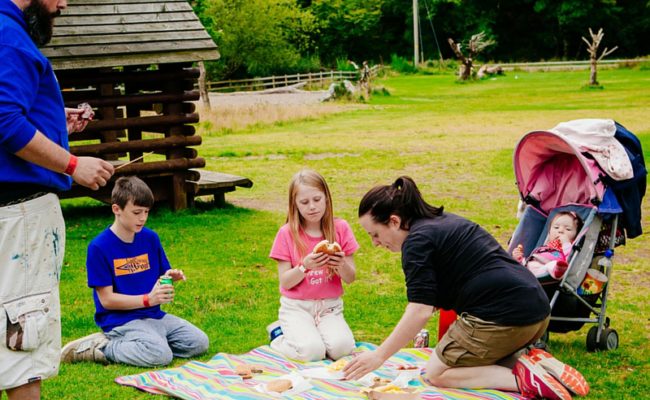 Clara Lara Family Picnic